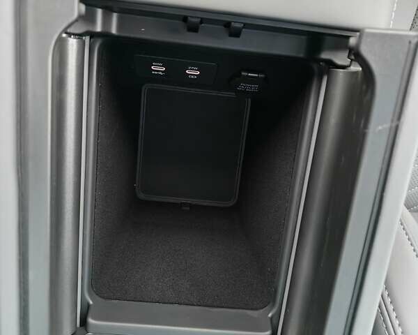 Черный Zeekr 001, объемом двигателя 0 л и пробегом 1 тыс. км за 50500 $, фото 24 на Automoto.ua