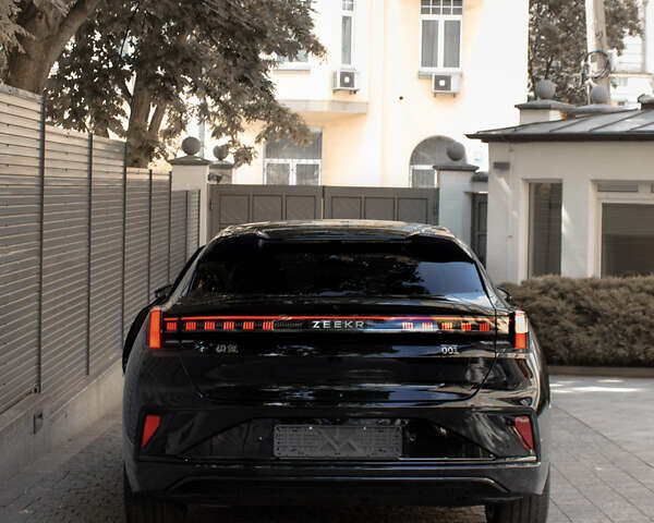 Черный Zeekr 001, объемом двигателя 0 л и пробегом 1 тыс. км за 51999 $, фото 3 на Automoto.ua
