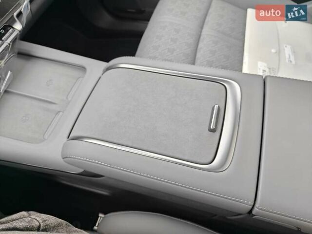 Черный Zeekr 001, объемом двигателя 0 л и пробегом 1 тыс. км за 50500 $, фото 12 на Automoto.ua