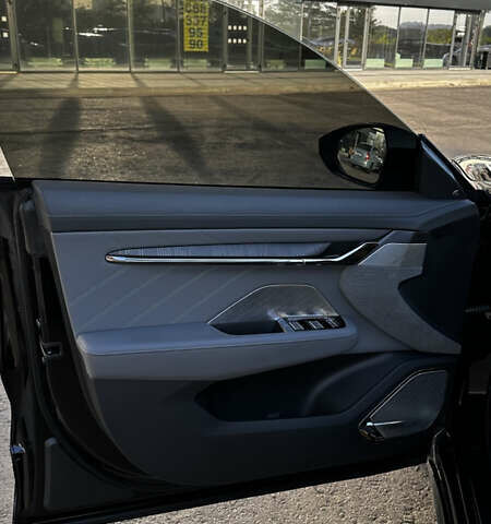 Чорний Zeekr 001, об'ємом двигуна 0 л та пробігом 15 тис. км за 55000 $, фото 10 на Automoto.ua