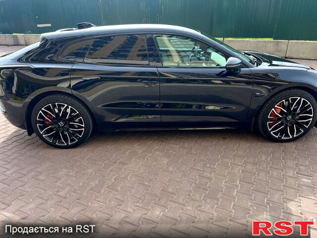 Черный Zeekr 001, объемом двигателя 0 л и пробегом 33 тыс. км за 40500 $, фото 3 на Automoto.ua