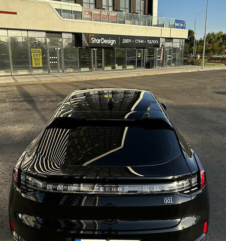 Чорний Zeekr 001, об'ємом двигуна 0 л та пробігом 15 тис. км за 55000 $, фото 2 на Automoto.ua