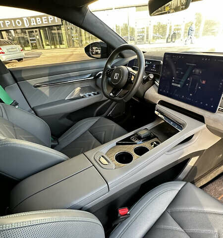 Чорний Zeekr 001, об'ємом двигуна 0 л та пробігом 15 тис. км за 55000 $, фото 4 на Automoto.ua