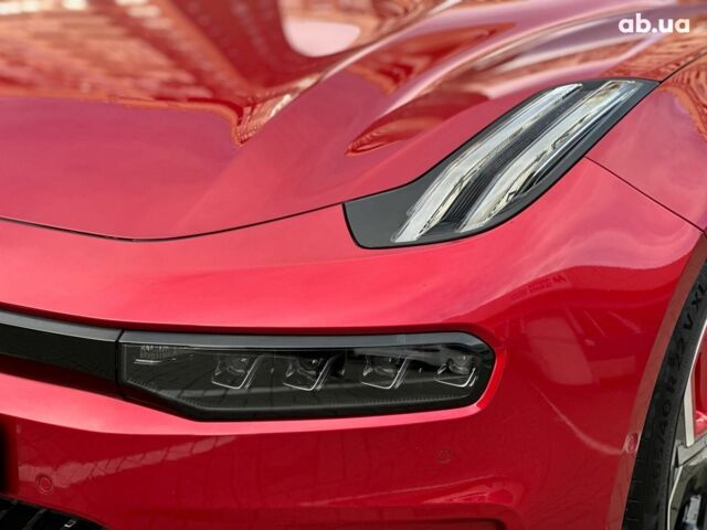 Красный Zeekr 001, объемом двигателя 0 л и пробегом 61 тыс. км за 38980 $, фото 4 на Automoto.ua