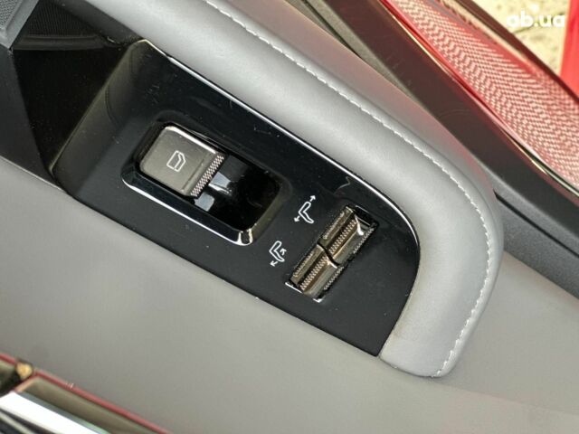 Красный Zeekr 001, объемом двигателя 0 л и пробегом 61 тыс. км за 38980 $, фото 20 на Automoto.ua