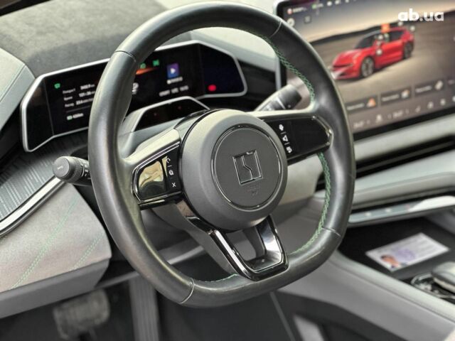 Красный Zeekr 001, объемом двигателя 0 л и пробегом 61 тыс. км за 38980 $, фото 25 на Automoto.ua