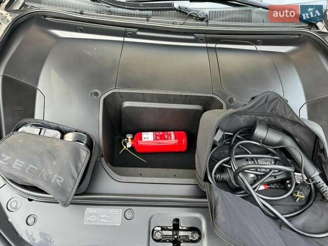 Червоний Zeekr 001, об'ємом двигуна 0 л та пробігом 61 тис. км за 38980 $, фото 34 на Automoto.ua