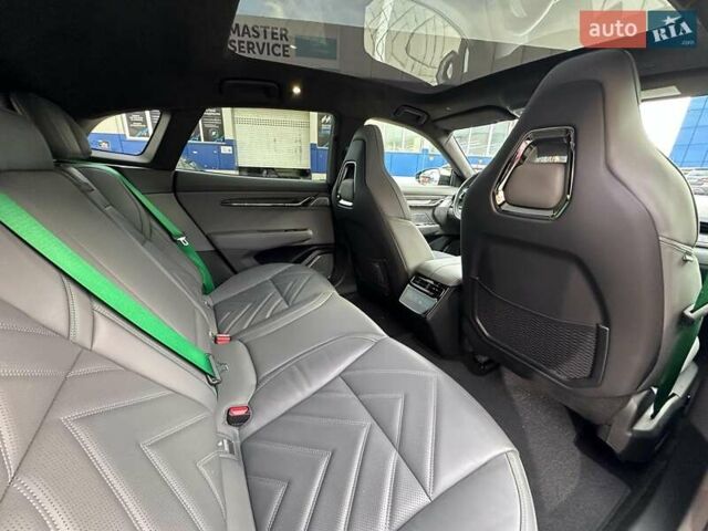 Червоний Zeekr 001, об'ємом двигуна 0 л та пробігом 61 тис. км за 38980 $, фото 19 на Automoto.ua