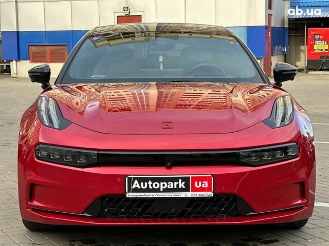 Красный Zeekr 001, объемом двигателя 0 л и пробегом 61 тыс. км за 38980 $, фото 1 на Automoto.ua