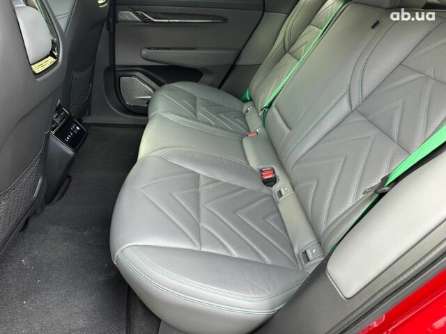 Красный Zeekr 001, объемом двигателя 0 л и пробегом 61 тыс. км за 38980 $, фото 14 на Automoto.ua