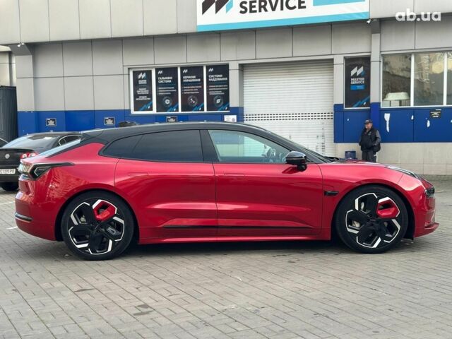 Красный Zeekr 001, объемом двигателя 0 л и пробегом 61 тыс. км за 38980 $, фото 5 на Automoto.ua