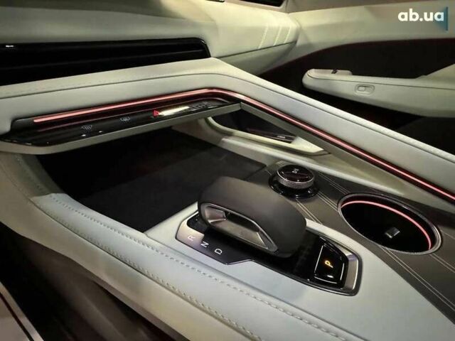 Zeekr 001, объемом двигателя 4.25 л и пробегом 13 тыс. км за 34999 $, фото 16 на Automoto.ua