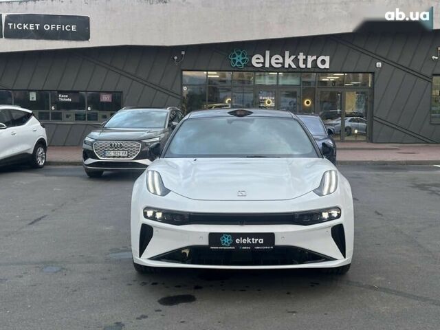 Zeekr 001, объемом двигателя 4.25 л и пробегом 1 тыс. км за 48500 $, фото 1 на Automoto.ua