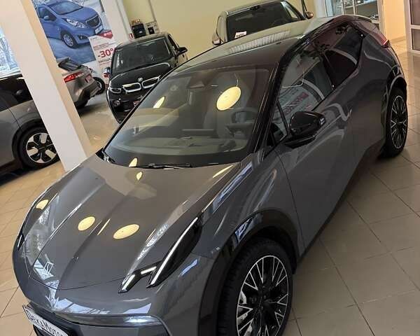 Zeekr 001, объемом двигателя 0 л и пробегом 9 тыс. км за 30990 $, фото 4 на Automoto.ua