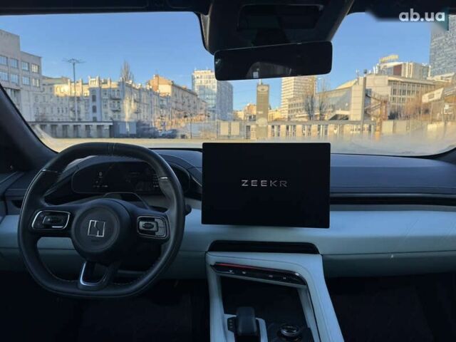Zeekr 001, объемом двигателя 0 л и пробегом 7 тыс. км за 46900 $, фото 15 на Automoto.ua