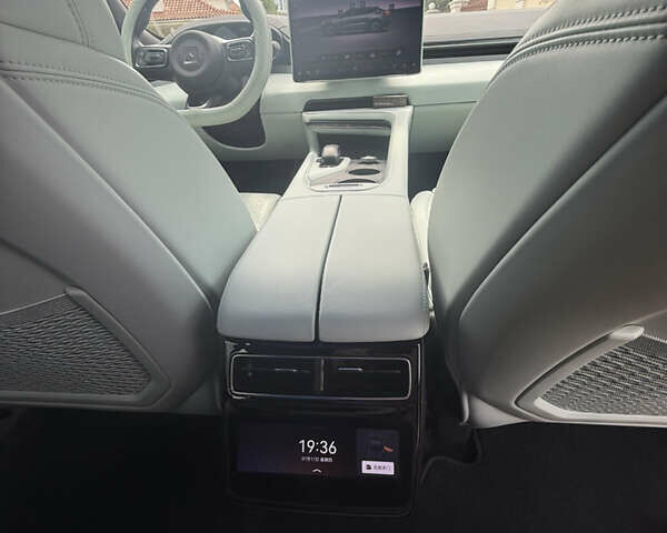 Zeekr 001, об'ємом двигуна 0 л та пробігом 23 тис. км за 44000 $, фото 11 на Automoto.ua