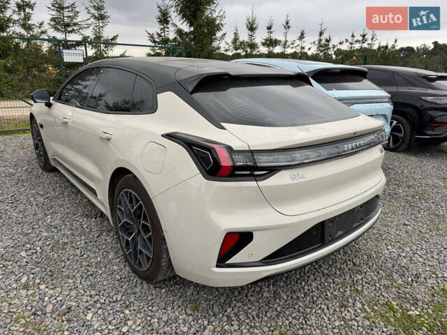 Zeekr 001, объемом двигателя 0 л и пробегом 15 тыс. км за 40999 $, фото 2 на Automoto.ua