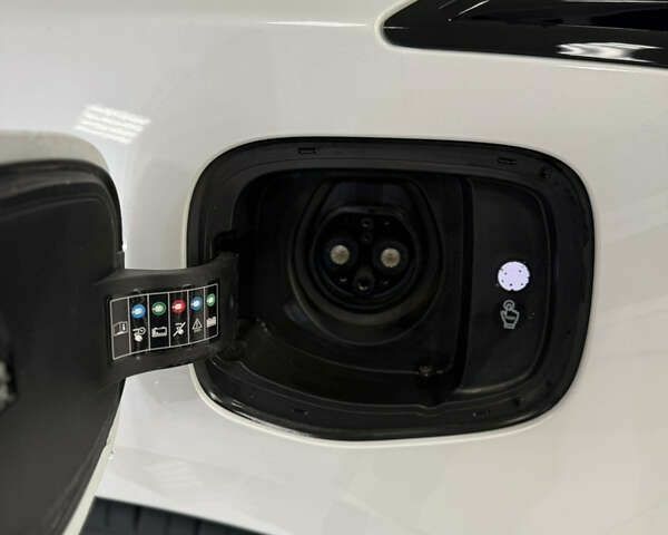 Zeekr 001, объемом двигателя 0 л и пробегом 14 тыс. км за 41999 $, фото 9 на Automoto.ua