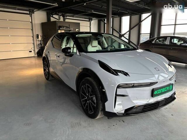 Zeekr 001, объемом двигателя 0 л и пробегом 1 тыс. км за 28700 $, фото 3 на Automoto.ua