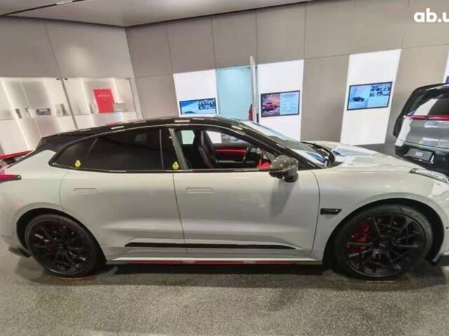 Zeekr 001, объемом двигателя 0 л и пробегом 1 тыс. км за 85888 $, фото 1 на Automoto.ua