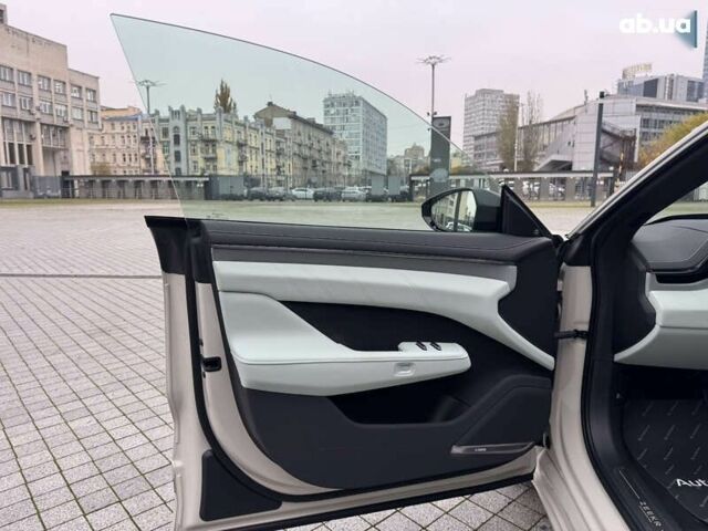 Zeekr 001, объемом двигателя 0 л и пробегом 1 тыс. км за 58999 $, фото 12 на Automoto.ua