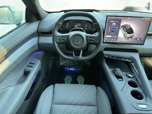 Zeekr 001 2025 у Івано-Франківську на Automoto.ua Zeekr 001, об'ємом двигуна 0 л та пробігом 1 тис. км за 47700 $, фото 22 на Automoto.ua