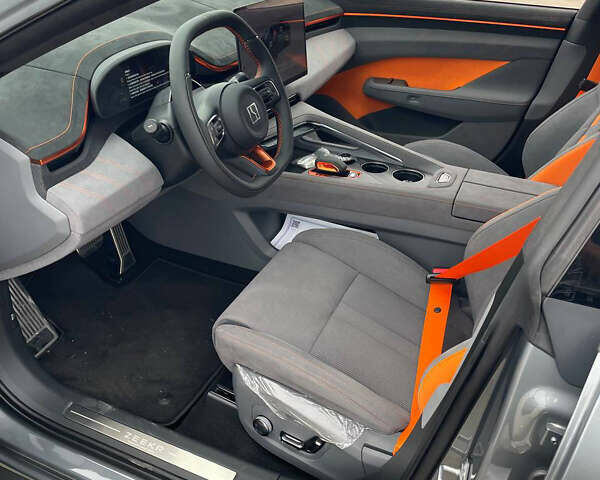 Zeekr 001 2025 у Києві на Automoto.ua Zeekr 001, об'ємом двигуна 0 л та пробігом 1 тис. км за 59500 $, фото 3 на Automoto.ua