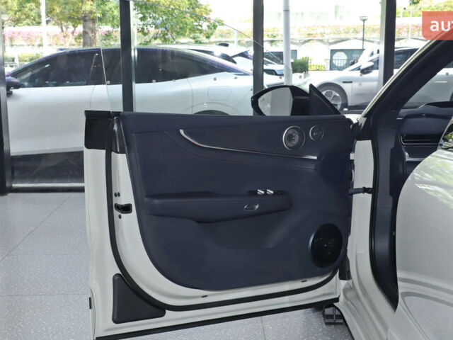 Zeekr 001, объемом двигателя 0 л и пробегом 0 тыс. км за 51700 $, фото 10 на Automoto.ua