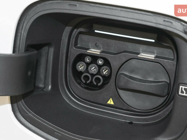 Zeekr 001, объемом двигателя 0 л и пробегом 0 тыс. км за 51700 $, фото 9 на Automoto.ua