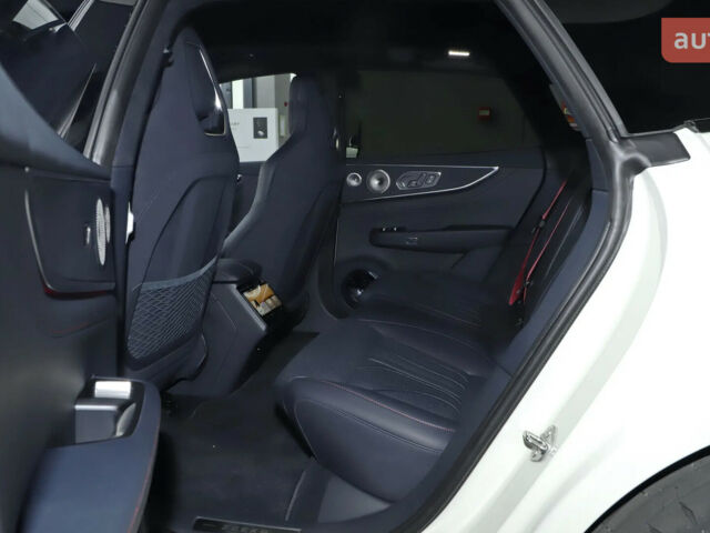 Zeekr 001, объемом двигателя 0 л и пробегом 0 тыс. км за 51700 $, фото 23 на Automoto.ua