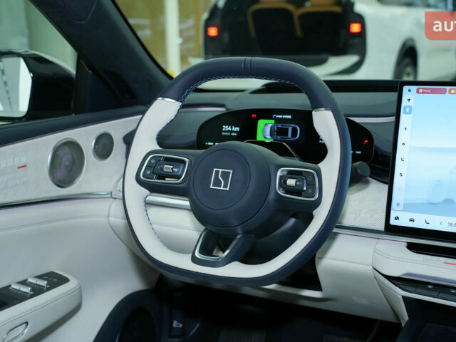 Zeekr 001, объемом двигателя 0 л и пробегом 0 тыс. км за 56400 $, фото 16 на Automoto.ua