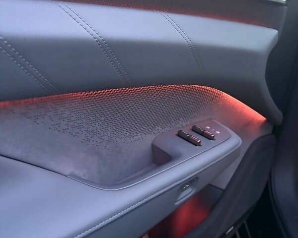 Zeekr 001, объемом двигателя 0 л и пробегом 1 тыс. км за 48500 $, фото 10 на Automoto.ua