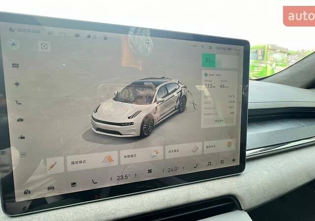 Сірий Zeekr 001, об'ємом двигуна 0 л та пробігом 49 тис. км за 35900 $, фото 7 на Automoto.ua