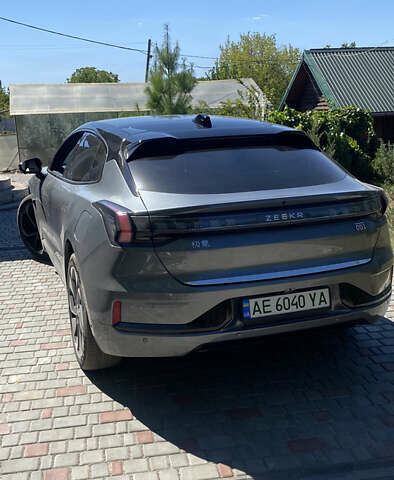 Сірий Zeekr 001, об'ємом двигуна 0 л та пробігом 54 тис. км за 33333 $, фото 4 на Automoto.ua