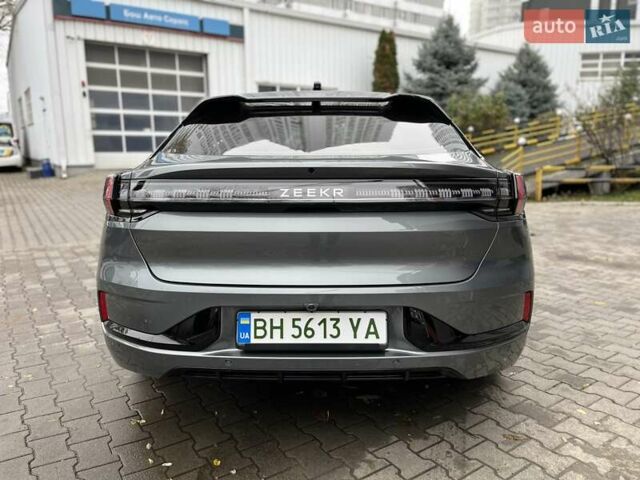 Серый Zeekr 001, объемом двигателя 0 л и пробегом 10 тыс. км за 52100 $, фото 5 на Automoto.ua