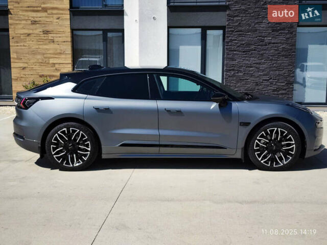 Серый Zeekr 001, объемом двигателя 0 л и пробегом 15 тыс. км за 39000 $, фото 7 на Automoto.ua