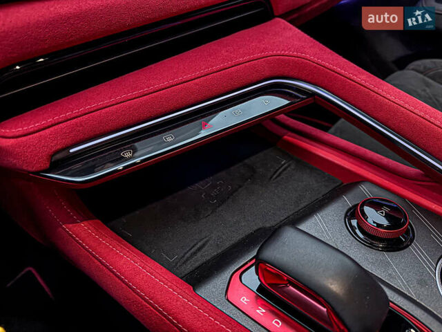 Сірий Zeekr 001, об'ємом двигуна 0 л та пробігом 2 тис. км за 79880 $, фото 32 на Automoto.ua