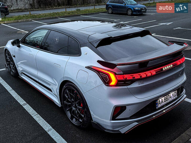 Сірий Zeekr 001, об'ємом двигуна 0 л та пробігом 2 тис. км за 79880 $, фото 15 на Automoto.ua