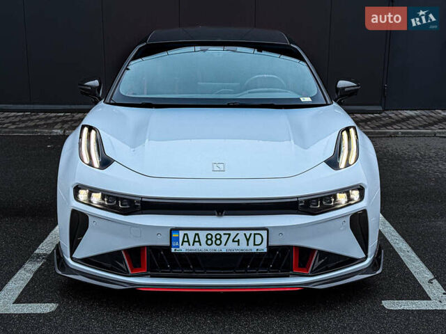 Сірий Zeekr 001, об'ємом двигуна 0 л та пробігом 2 тис. км за 79880 $, фото 3 на Automoto.ua