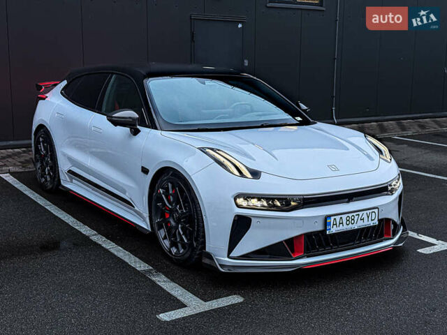 Сірий Zeekr 001, об'ємом двигуна 0 л та пробігом 2 тис. км за 79880 $, фото 2 на Automoto.ua