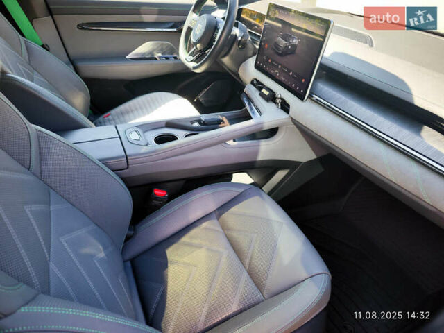 Серый Zeekr 001, объемом двигателя 0 л и пробегом 15 тыс. км за 39000 $, фото 33 на Automoto.ua