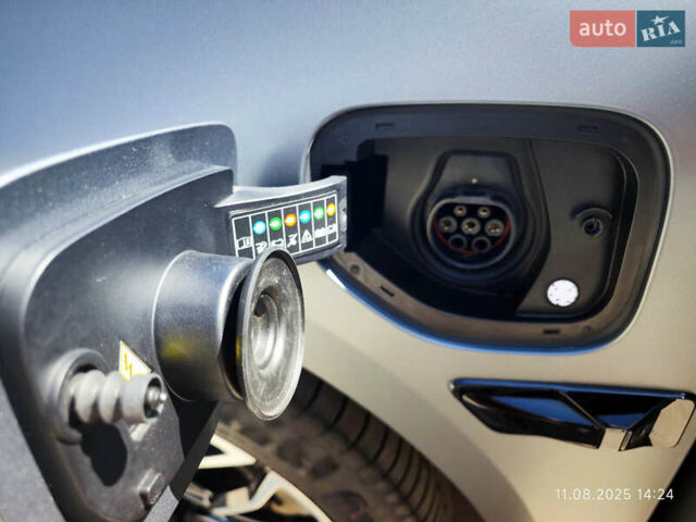 Серый Zeekr 001, объемом двигателя 0 л и пробегом 15 тыс. км за 39000 $, фото 18 на Automoto.ua