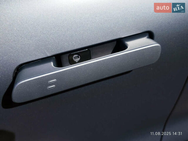 Серый Zeekr 001, объемом двигателя 0 л и пробегом 15 тыс. км за 39000 $, фото 16 на Automoto.ua