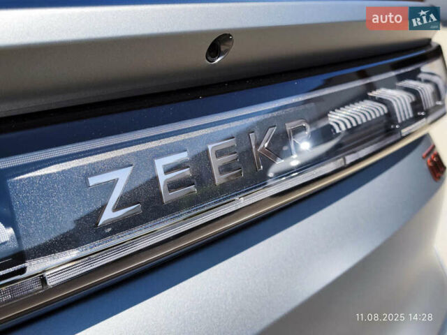 Серый Zeekr 001, объемом двигателя 0 л и пробегом 15 тыс. км за 39000 $, фото 13 на Automoto.ua