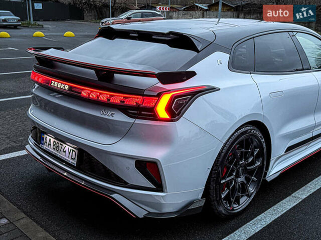 Сірий Zeekr 001, об'ємом двигуна 0 л та пробігом 2 тис. км за 79880 $, фото 8 на Automoto.ua