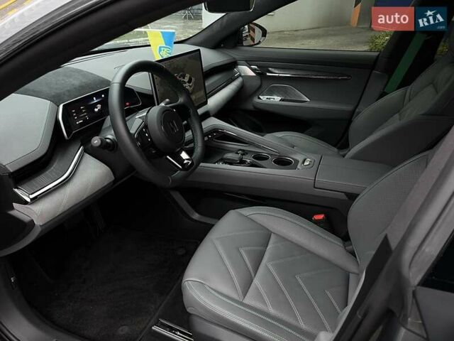 Серый Zeekr 001, объемом двигателя 0 л и пробегом 10 тыс. км за 52100 $, фото 16 на Automoto.ua