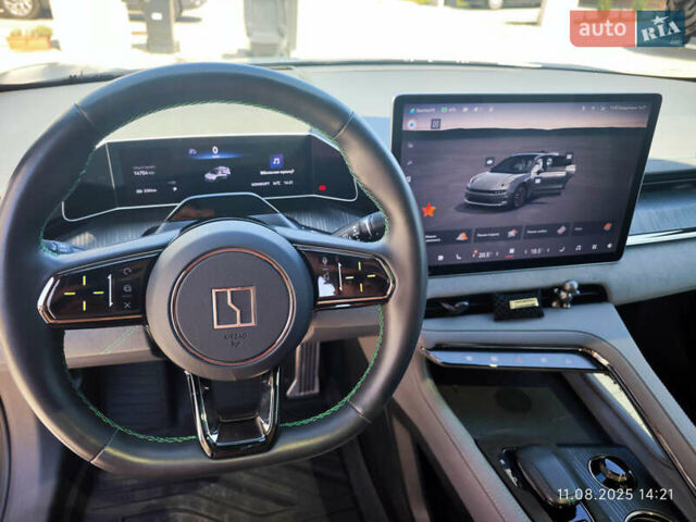 Серый Zeekr 001, объемом двигателя 0 л и пробегом 15 тыс. км за 39000 $, фото 28 на Automoto.ua