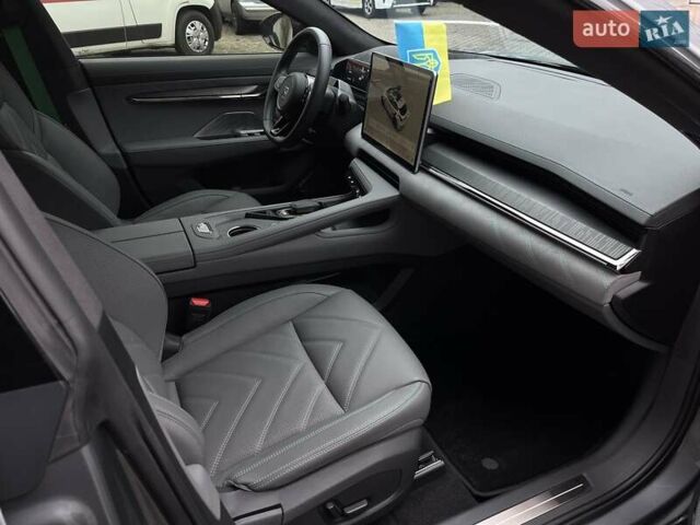 Серый Zeekr 001, объемом двигателя 0 л и пробегом 10 тыс. км за 52100 $, фото 28 на Automoto.ua