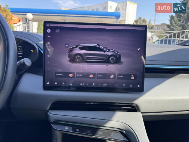 Серый Zeekr 001, объемом двигателя 0 л и пробегом 10 тыс. км за 45000 $, фото 33 на Automoto.ua