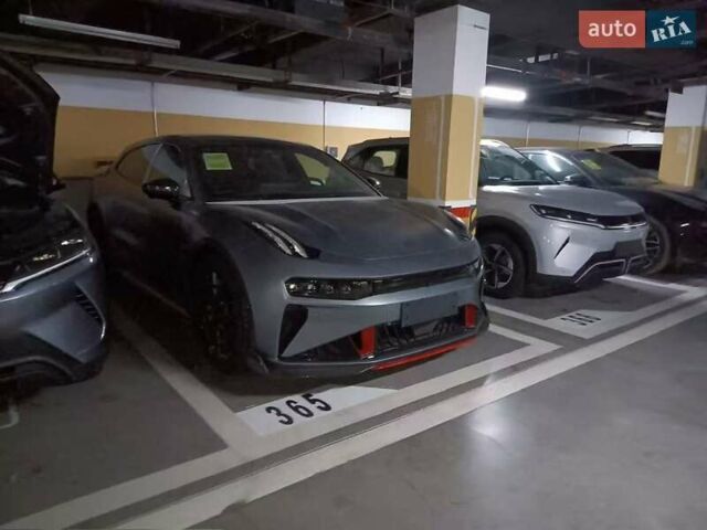 Серый Zeekr 001, объемом двигателя 0 л и пробегом 1 тыс. км за 89888 $, фото 2 на Automoto.ua